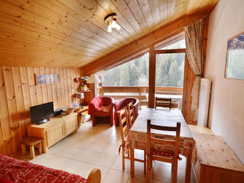 Apartment Morzine, 1 bedroom, 4 persons - Cozy Studio with Cabins, Close to Shuttles – Sleeps 4 FR-1-684-47 - Morzine