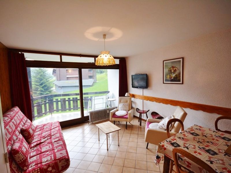 Studio Morzine, studio flat, 4 persons - Studio for 4, Close to Pistes, South Balcony, Beautiful View, Central, 2 Stars FR-1-684-55 - Morzine