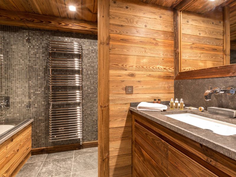 Luxury chalet with fireplace and concierge service in Val-d'Isère FR-1-694-23 - Val d'Isère Centre