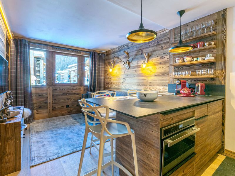 Appartement Val-d'Isere, 2 pieces, 2 personnes - Luxury Apartment at the Foot of the Slopes with WiFi and Covered Parking FR-1-694-153 - Val d'Isère Centre