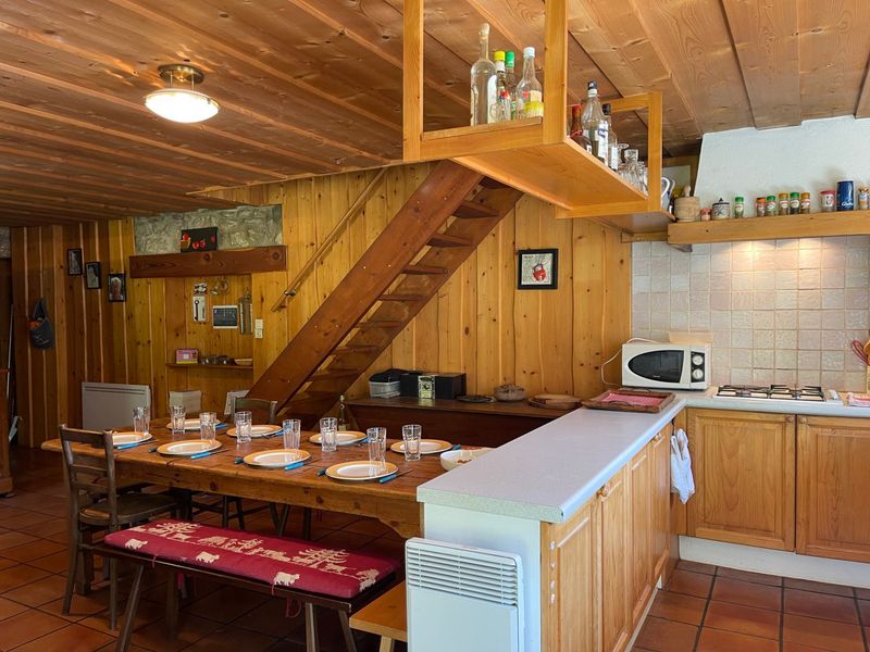Chalet Samoens, 5 pièces, 8 personnes - Charming Chalet with Garden and Fireplace Near Vercland Gondola in Samoëns FR-1-624-134 - Samoëns