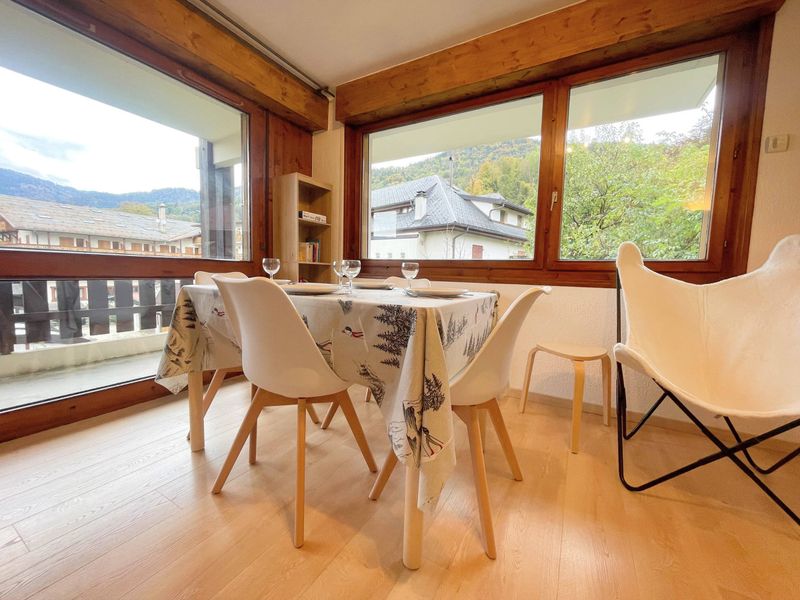 Apartment Samoëns, 1 bedroom, 4 persons - Renovated apartment in village center with balcony and skibus access FR-1-624-145 - Samoëns