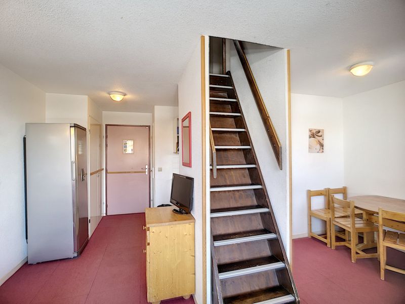 Apartment Les Menuires, 3 bedrooms, 6 persons - 4-room duplex apartment, ski-in/ski-out, 6 people, parking, WiFi FR-1-178-13 - Les Menuires Bruyères
