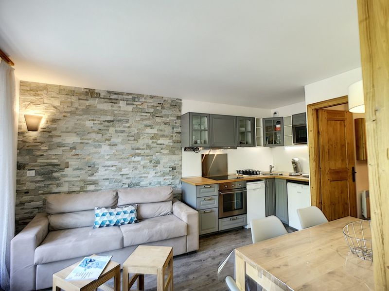 Apartment Les Menuires, 1 bedroom, 4 persons - Les Menuires: 1BR+Mountain Nook, 4 ppl, Balcony, Free Parking, Ski-In/Ski-Out FR-1-178-30 - Les Menuires Bruyères