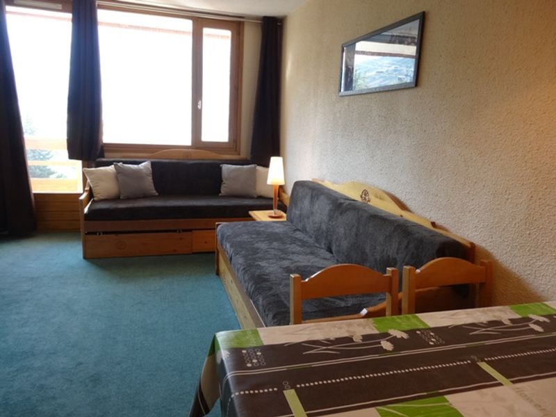Apartment Les Menuires, 1 bedroom, 4 persons - Ski-in/Ski-out Apartment - Les Menuires - 1BR, Sleeps 4, South Exposure, Balcony FR-1-178-81 - Les Menuires Reberty 1850