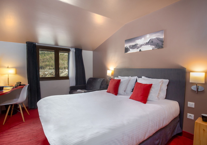 Superior Room for 2 People (double bed) with breakfast - Hôtel Le Parc Hôtel & spa 4* - Serre Chevalier 1200 - Briançon
