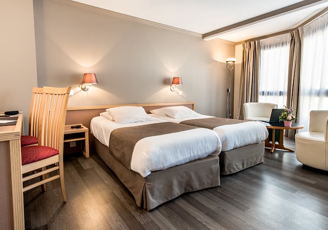 Single room Half board - Hotel Amélie 3* - Brides les Bains