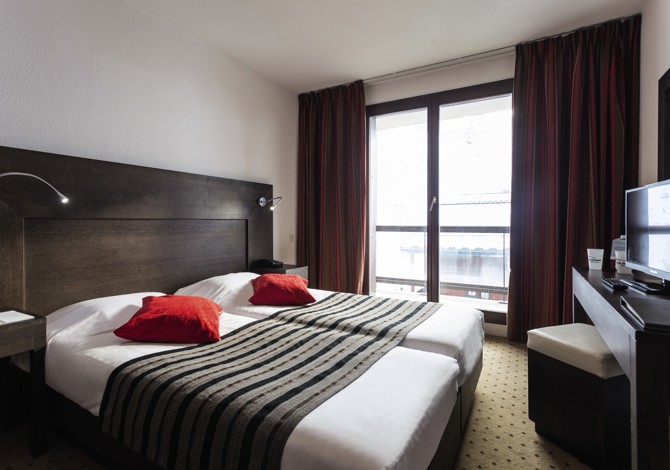 Classique Room 2 persons Balcony for 1 adult + 1 child -12 years in Half Board - Hotel Tignes Le Diva - Tignes Val Claret