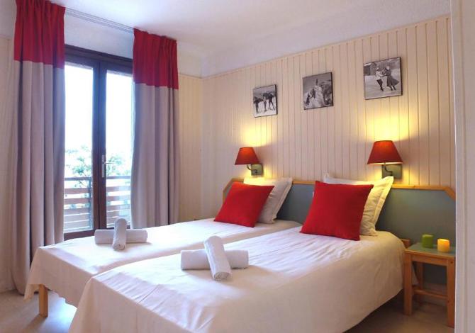 Twin Standard room for 1 adult with half board - Hôtel VVF Villages Saint François Longchamp - Saint François Longchamp 