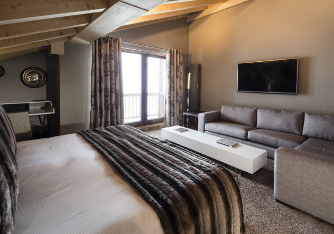 Superior Junior Suite for 4 People with Breakfast - Hôtel Koh-I Nor 5* - Val Thorens