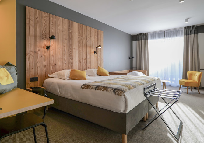 3 person Superior room with breakfast - Hôtel PlanB - Living Chamonix - Chamonix Sud