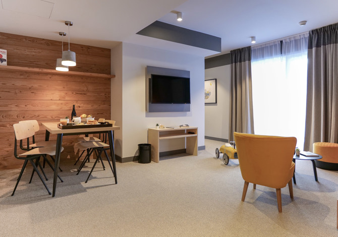 Suite 4 persons with breakfast - Hôtel PlanB - Living Chamonix - Chamonix Sud
