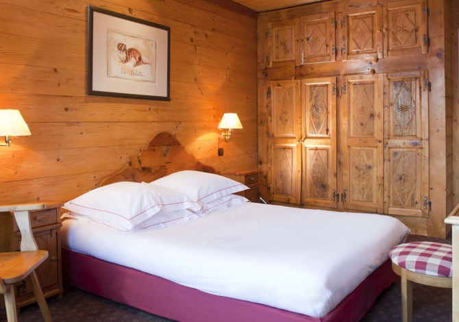 3-person South Balcony room with breakfast - Hôtel Carlina *** - La Clusaz