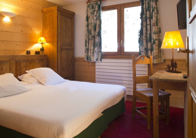 5-person room with breakfast - Hôtel Beaulieu ** - La Clusaz