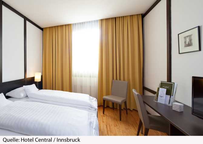 Room 1 adult 1 child with Breakfast - Hotel Central - Innsbruck