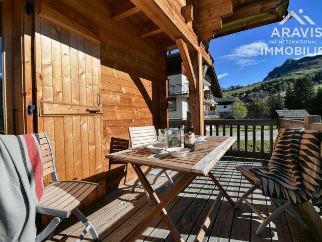 Spacious Independent Chalet, 4 Bedrooms, Sleeps 8, Near Ski Slopes and Trails! FR-1-391-47 - Le Grand Bornand