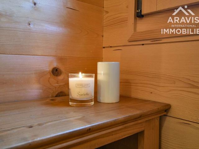 Spacious Independent Chalet, 4 Bedrooms, Sleeps 8, Near Ski Slopes and Trails! FR-1-391-47 - Le Grand Bornand