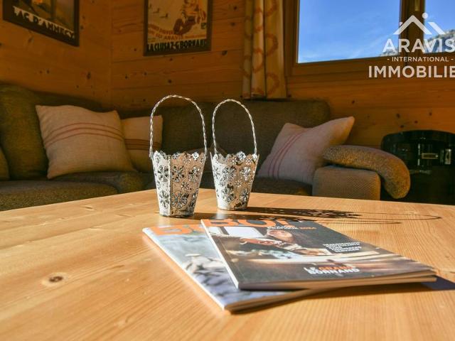 Spacious Independent Chalet, 4 Bedrooms, Sleeps 8, Near Ski Slopes and Trails! FR-1-391-47 - Le Grand Bornand