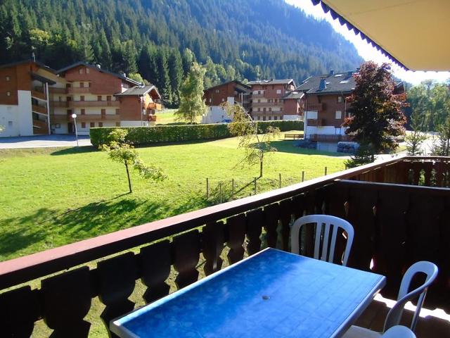 Cozy 2-Room Apartment for 4 with Balcony Near Linga Cable Car, Châtel FR-1-198-113 - Châtel