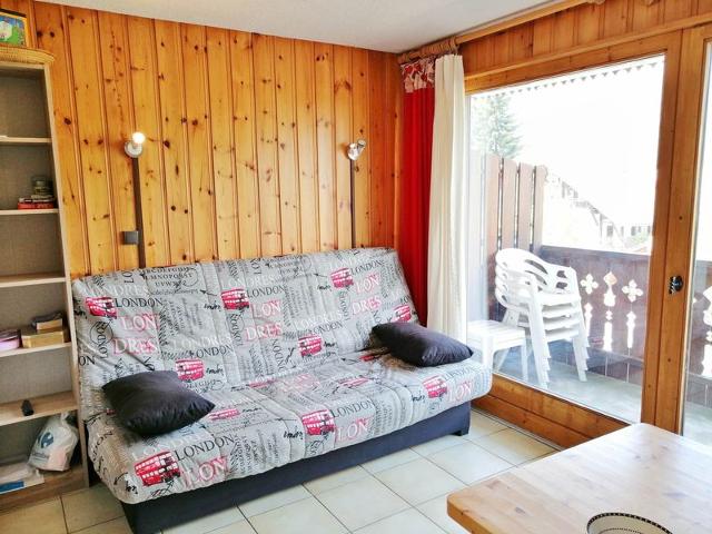Ski-In/Ski-Out Studio, Balcony, Sleep 4, Near Village, Full Kitchen FR-1-412-30 - Morillon Village