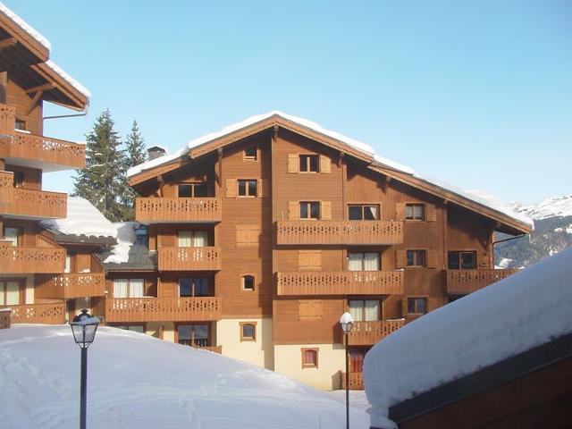 Morillon 1100: 2BR, 7 people, pets allowed, parking, Wifi, 50m from slopes FR-1-412-15 - Morillon 1100 Les Esserts