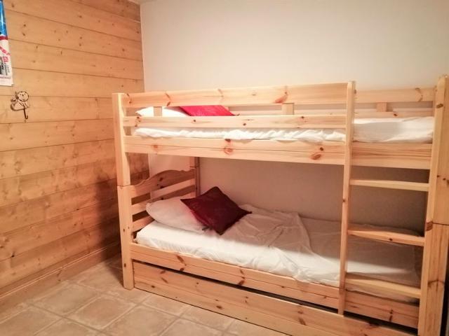 Morillon 1100: 2BR, 7 people, pets allowed, parking, Wifi, 50m from slopes FR-1-412-15 - Morillon 1100 Les Esserts