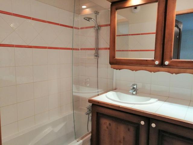 Morillon 1100: 2BR, 7 people, pets allowed, parking, Wifi, 50m from slopes FR-1-412-15 - Morillon 1100 Les Esserts