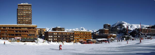 Apartements LES ECRINS - Plagne Centre