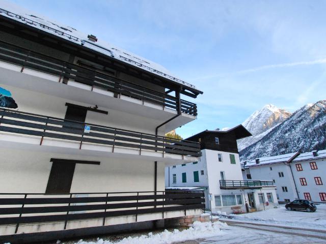 Apartment Marmolada - Canazei