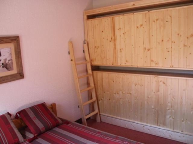 Cozy 2-Room Apartment, South/West Exposure, 100m from Slopes in Tignes FR-1-449-93 - Tignes Val Claret