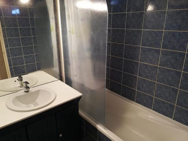 Cozy 2-Room Apartment, South/West Exposure, 100m from Slopes in Tignes FR-1-449-93 - Tignes Val Claret