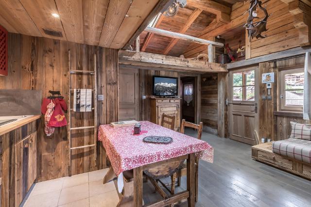 AMBIANCE CHALET - La Clusaz