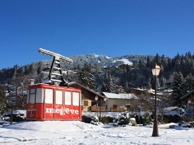 Charming Duplex Studio in Central Megève with Balcony, Parking, and Ski Storage FR-1-453-44 - Megève