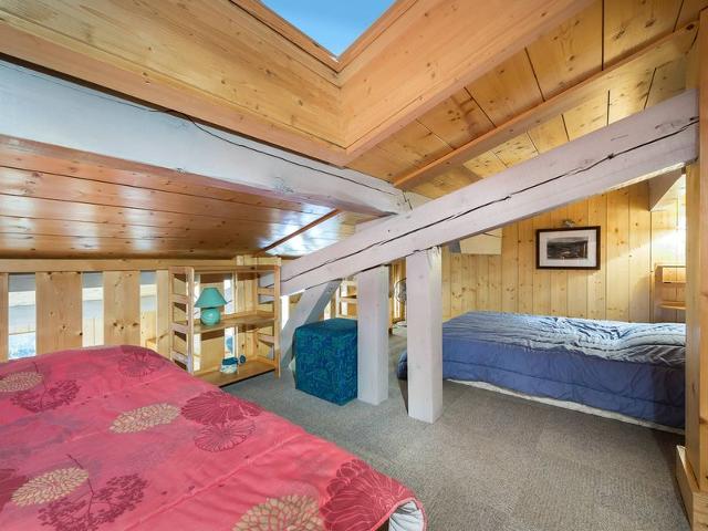 Charming Duplex Studio in Central Megève with Balcony, Parking, and Ski Storage FR-1-453-44 - Megève