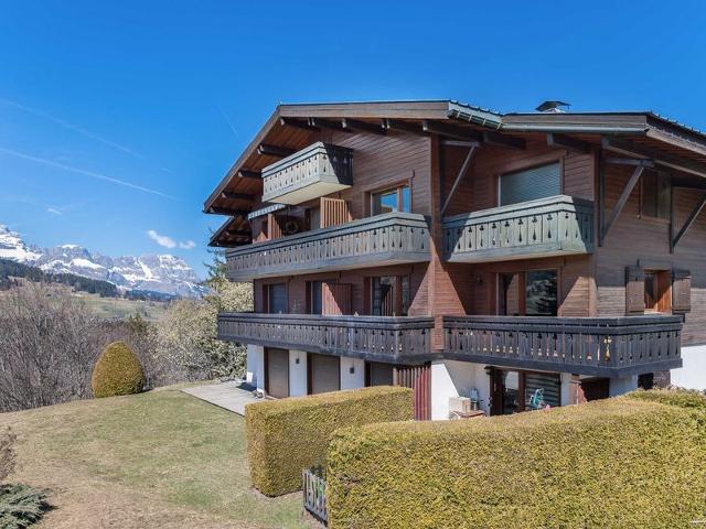 Cozy Duplex in Megève: 4 Bedrooms, Balcony, Fireplace, Pool, Tennis, 2km from Mont d'Arbois Lift FR-1-453-25 - Megève