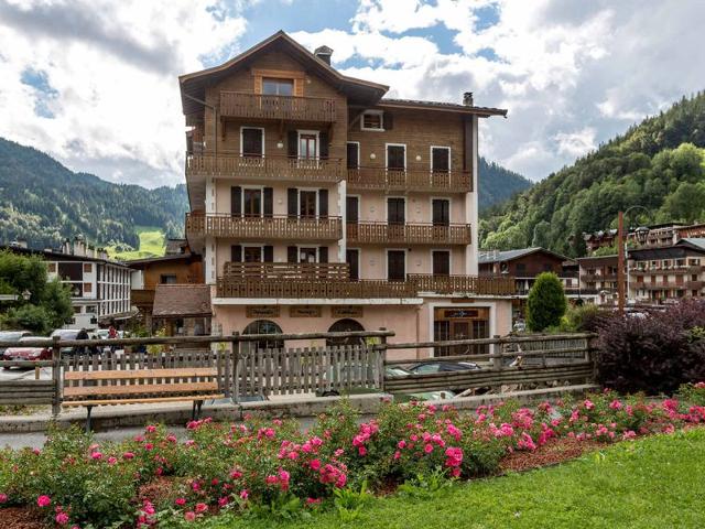 3-Bedroom Apartment in Village Center, Near Ski Lifts, WiFi, Parking FR-1-437-48 - La Clusaz