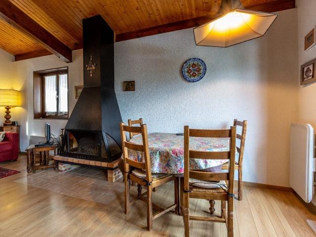 2-bed apt, ski-in/ski-out, balcony-terrace FR-1-437-44 - La Clusaz