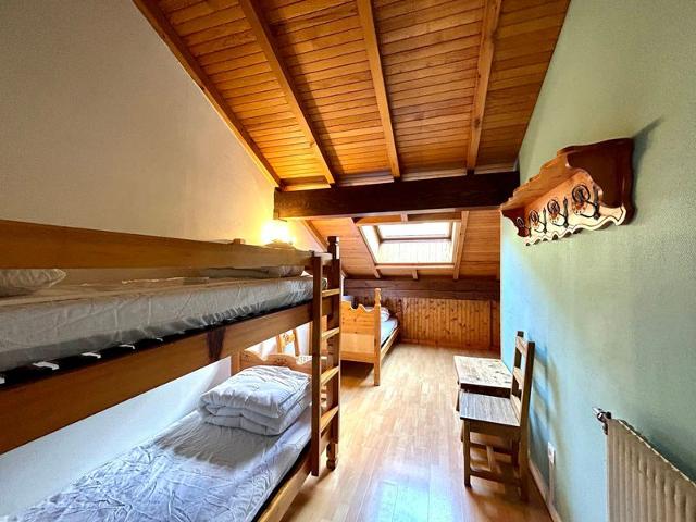 Perfect Alpine Getaway: 2BR Apt, Village Centre, Close to Trails FR-1-437-55 - La Clusaz
