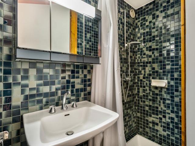 Charming 3-Room Apartment with Balcony, Near Mont d'Arbois Slopes & Golf in Megève FR-1-453-32 - Megève