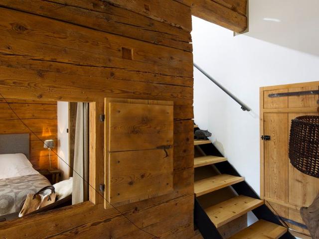 5-Bedroom Chalet, Sauna, Norwegian Bath, Wifi, Sleeps 12 in La Clusaz FR-1-437-57 - La Clusaz