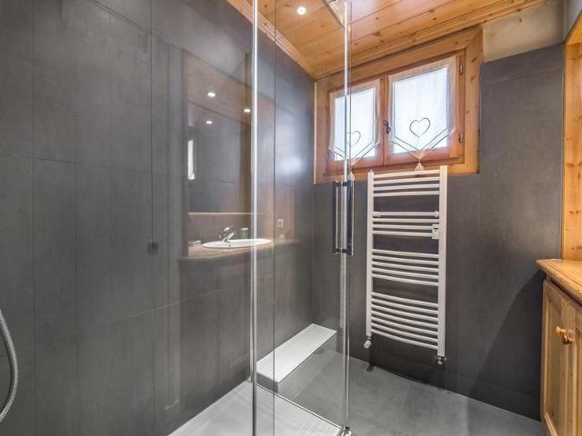 Cozy 3-Bedroom Chalet Apartment in Megève Jaillet - Sleeps 6, Near Ski Slopes, Fireplace & WiFi FR-1-453-6 - Megève