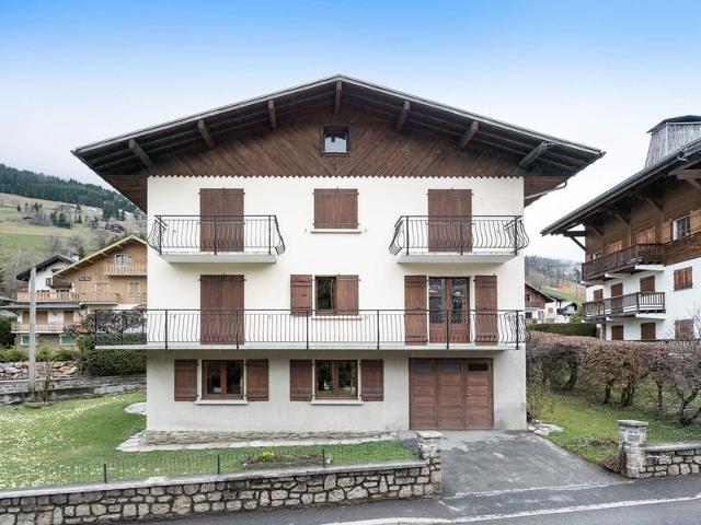 Cozy 1-Bedroom Apartment in Megève, 8 Min Walk to Center, Near Jaillet Gondola, WiFi & Parking FR-1-453-120 - Megève