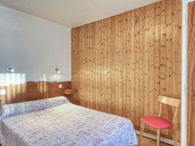 Cozy 1-Bedroom Apartment in Megève, 8 Min Walk to Center, Near Jaillet Gondola, WiFi & Parking FR-1-453-120 - Megève