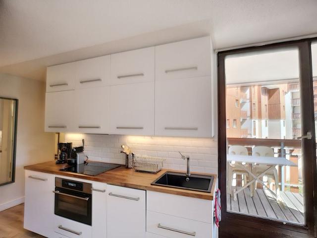 Ski-in/Ski-out 2-Room Apt for 4, South-Facing Balcony, Les Menuires FR-1-178-137 - Les Menuires Bruyères