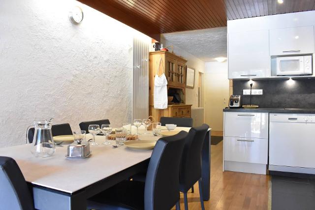 Appartment Croix De Verdon MRB200-0J4 - Méribel Centre 1600