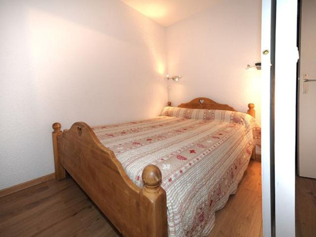 Charming 2-Room Cabin for 6, Ski-in/Ski-out, South-Facing Balcony, Beautiful Views, Parking Included FR-1-178-325 - Les Menuires Reberty 1850