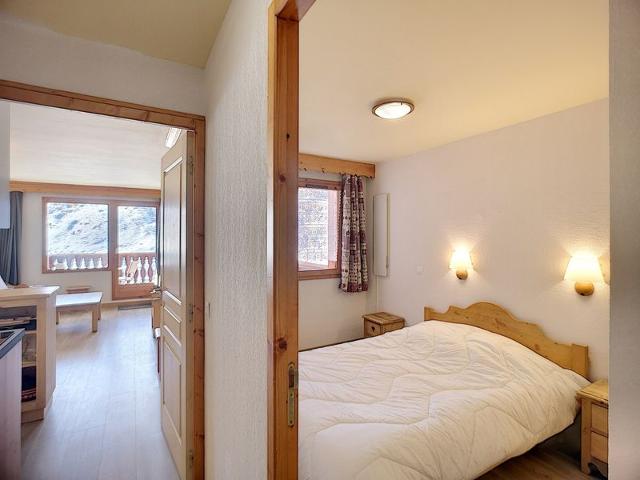 Les Valmonts - 3-Room Apartment, Sleeps 6, Ski-In/Ski-Out, South-West Balcony, Stunning Mountain View FR-1-178-319 - Les Menuires Bruyères