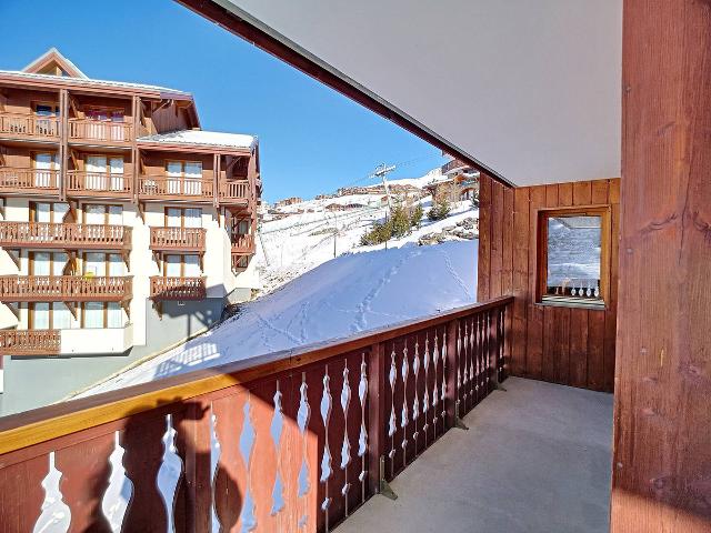 Les Valmonts - 3-Room Apartment, Sleeps 6, Ski-In/Ski-Out, South-West Balcony, Stunning Mountain View FR-1-178-319 - Les Menuires Bruyères