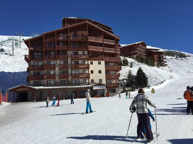 Les Valmonts - 3-Room Apartment, Sleeps 6, Ski-In/Ski-Out, South-West Balcony, Stunning Mountain View FR-1-178-319 - Les Menuires Bruyères