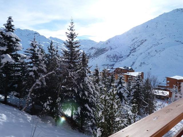 Cozy Alpine Apartment, Ski-In/Ski-Out, South-Facing Balcony, Great Views, Sleeps 6 FR-1-178-182 - Les Menuires Reberty 1850